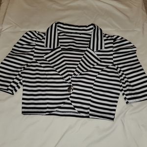 Cropped Short Sleeve Jacket